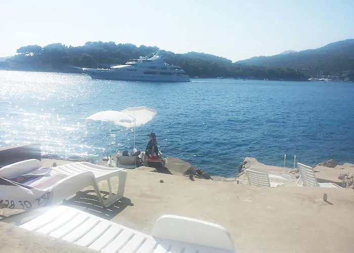 Sunset Free Parking 公寓 扎通